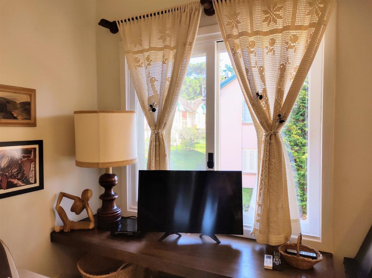 Agradavel Apt 2Quartos Para Familia Prox Ao Lago Negro - 4 Min Do Centro- Com Churrasqueira Gramado Szoba fotó